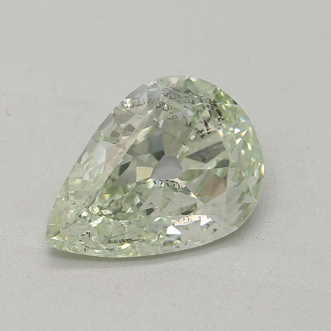 Certificat : GIA 
Numéro de rapport : 6375435628
Forme et coupe : Poire
Poids en carats : 0,82 carat
Dimensions : 8,41 x 6,05 x 2,43 mm
Qualité de la couleur : Vert jaunâtre fantaisie

CARACTÉRISTIQUES DU DIAMANT :

Ce diamant de couleur vert