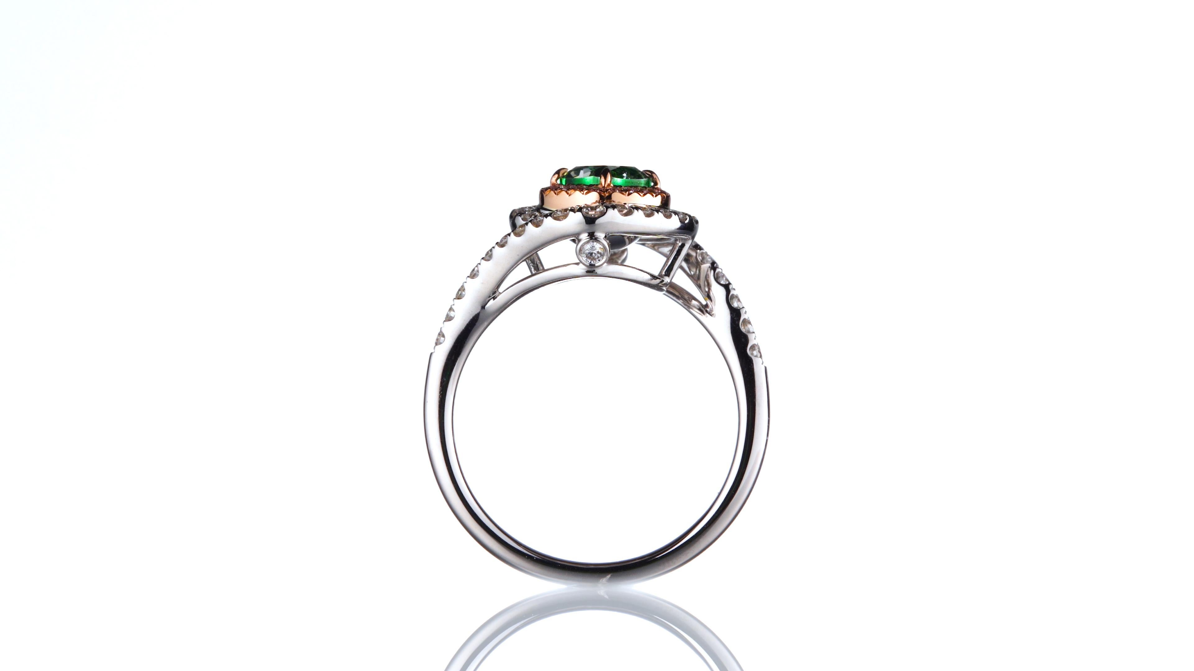 GIA-zertifizierter, 0,82 Karat natürlicher Fancy Hellgelb-Grün Ring in Kissenform 18KT  (Zeitgenössisch) im Angebot