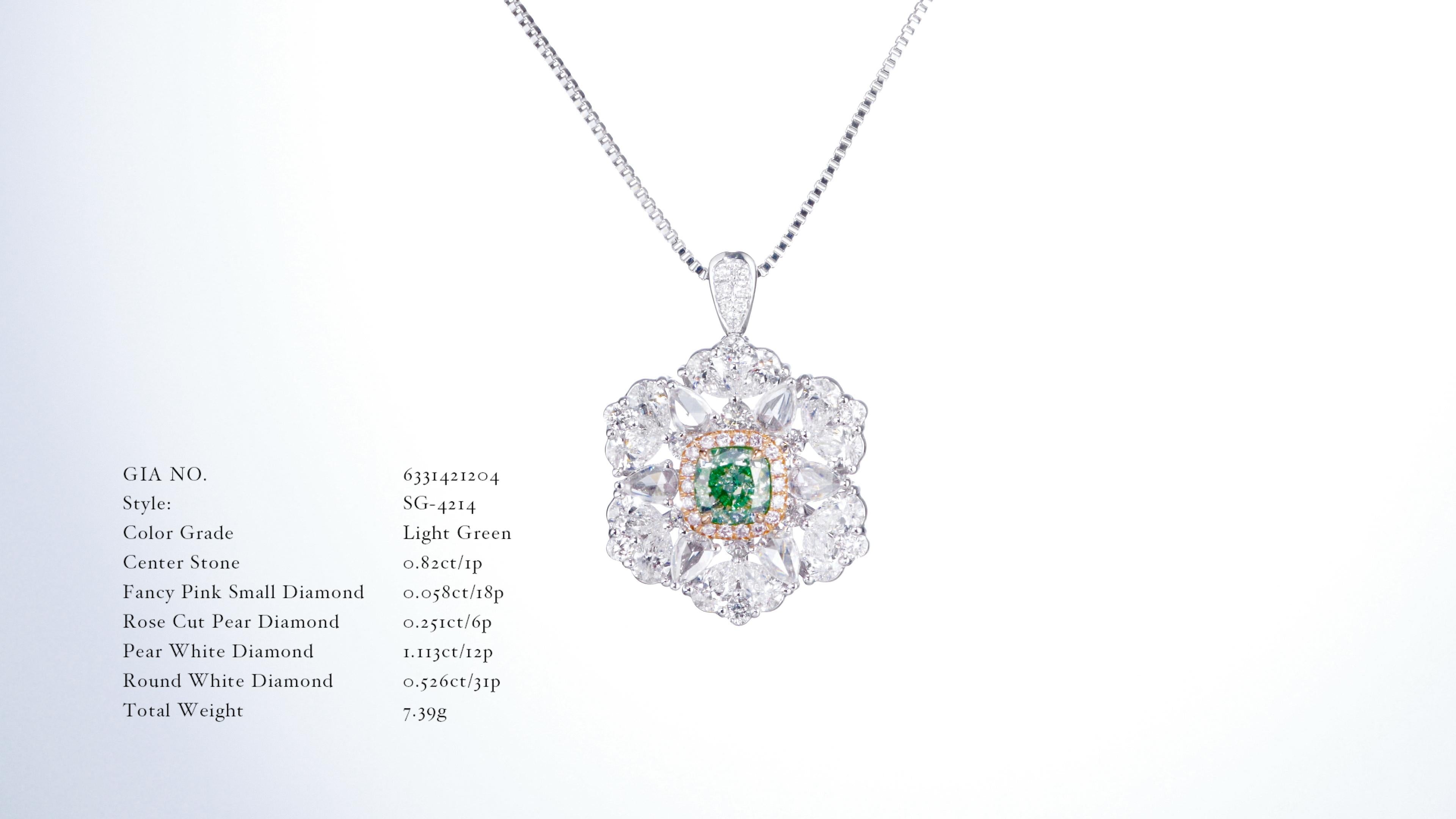 Taille coussin Bague en or 18 carats avec diamant coussin vert clair naturel de 0,82 carat, certifié GIA. en vente