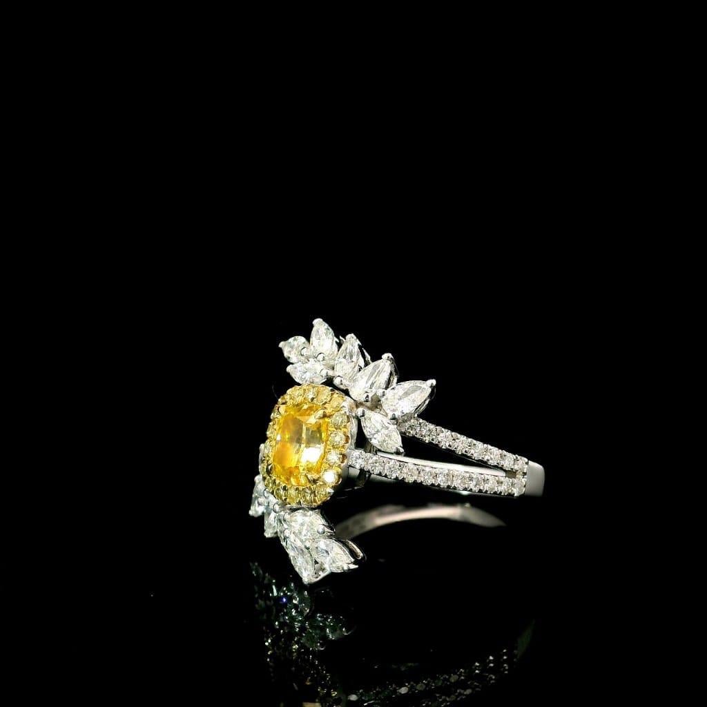 Cushion Cut GIA Certified 0.82CTS Fancy Light Yellow VS2 Clarity 18K Ring For Sale