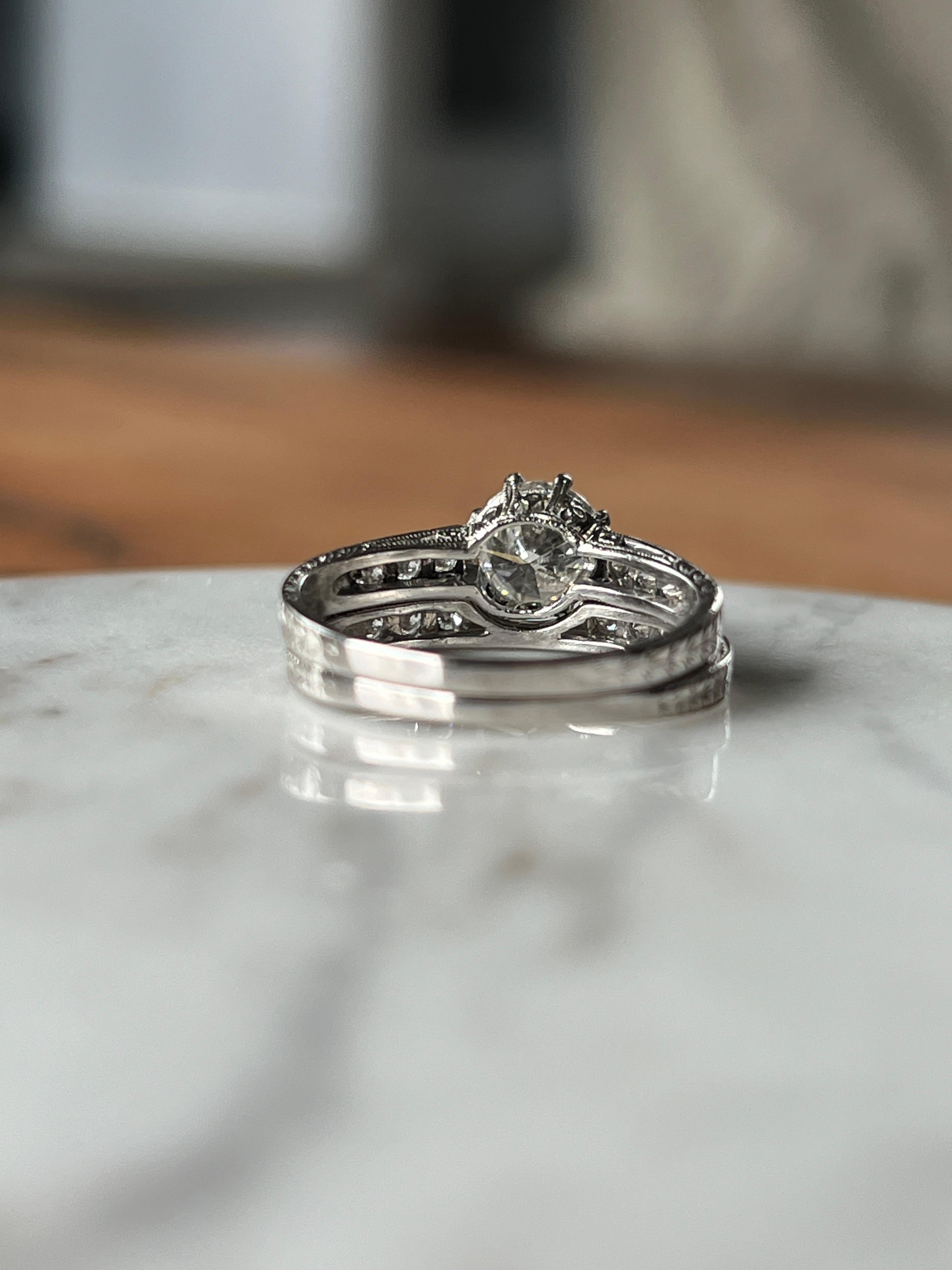 Women's or Men's GIA Certified 1.02 TCW Diamond Art Deco Inspired Engagement & Wedding Band Set For Sale