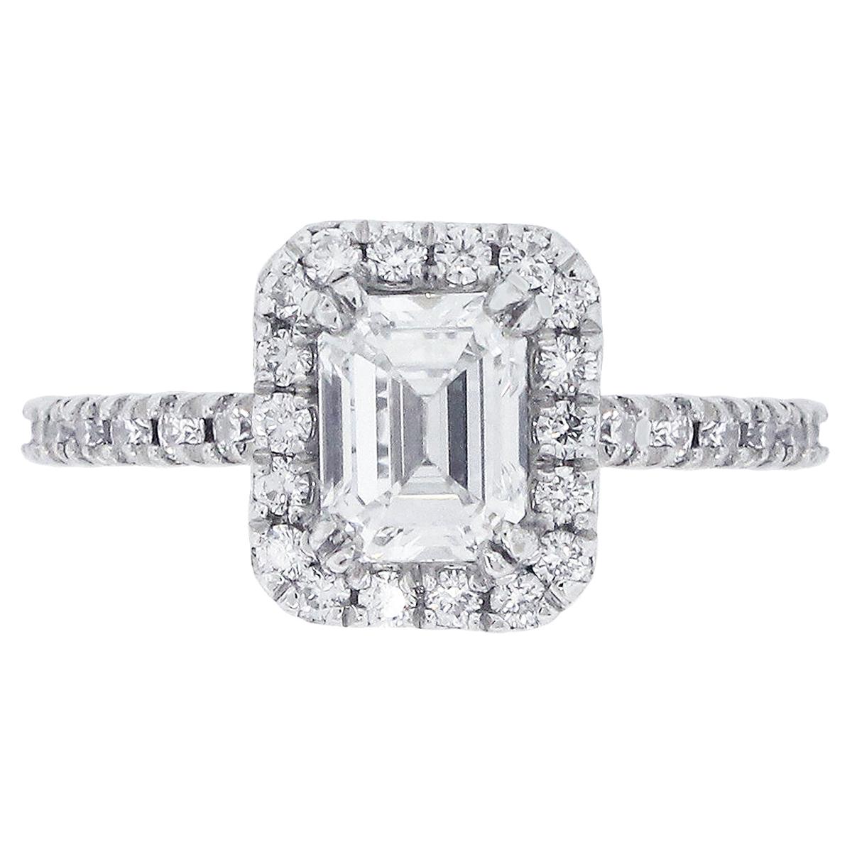 Bague de fiançailles avec diamant de 0,83 carat certifié par le GIA en vente