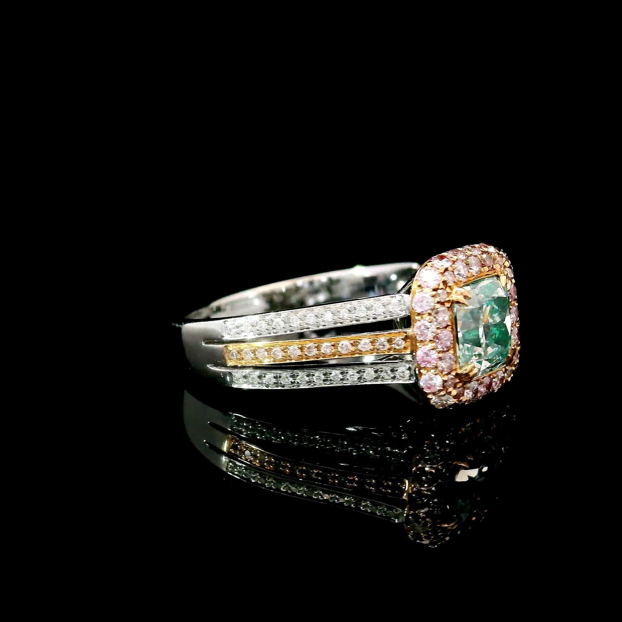 Anillo de diamantes con certificado GIA de 0,83 quilates de color verde claro fantasía y claridad VS1 en Nuevo estado para la venta en บางรัก, TH