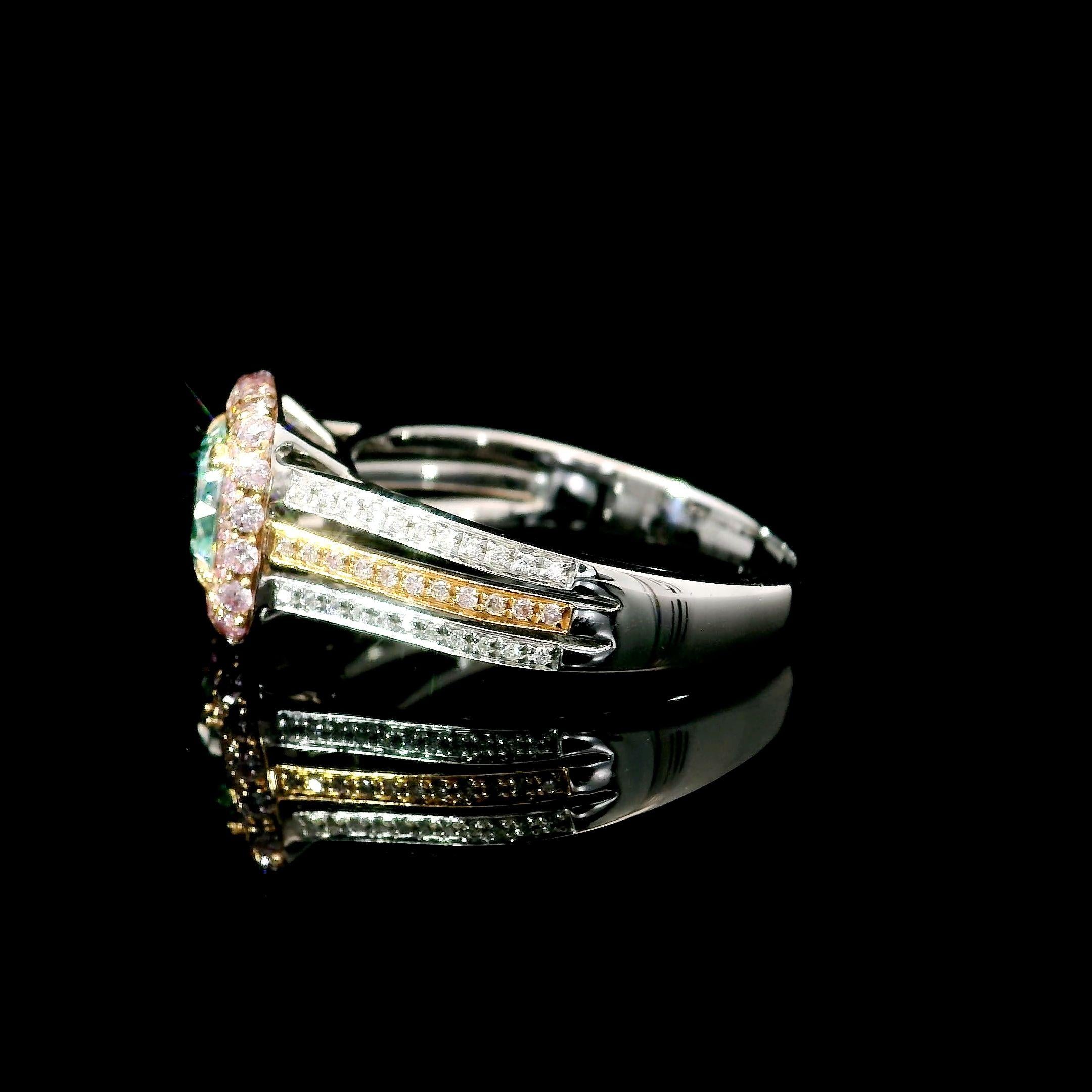 Anillo de diamantes con certificado GIA de 0,83 quilates de color verde claro fantasía y claridad VS1 en venta 2