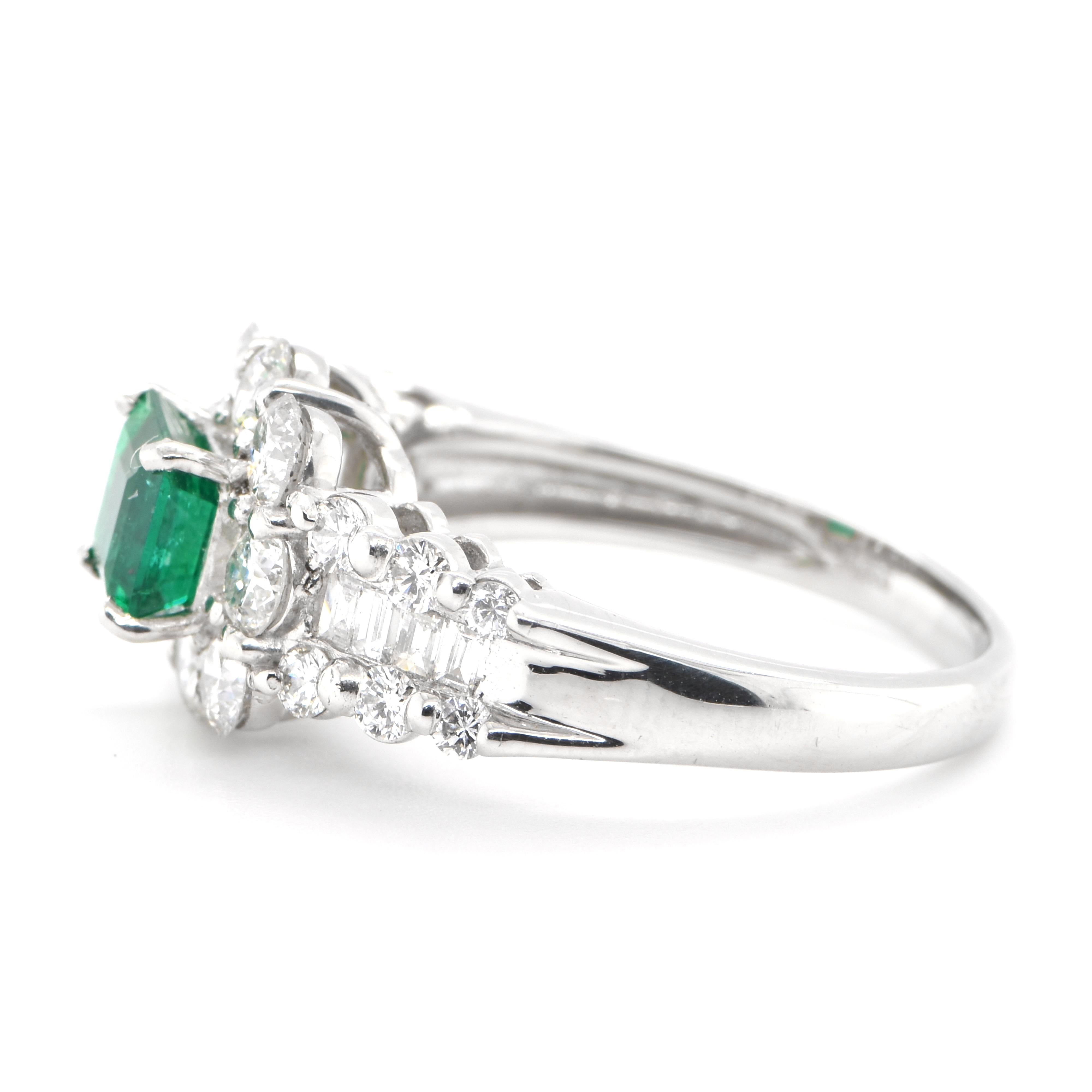 Modern GIA Certified 0.83 Carat Natural Colombian Emerald and Diamond Ring For Sale