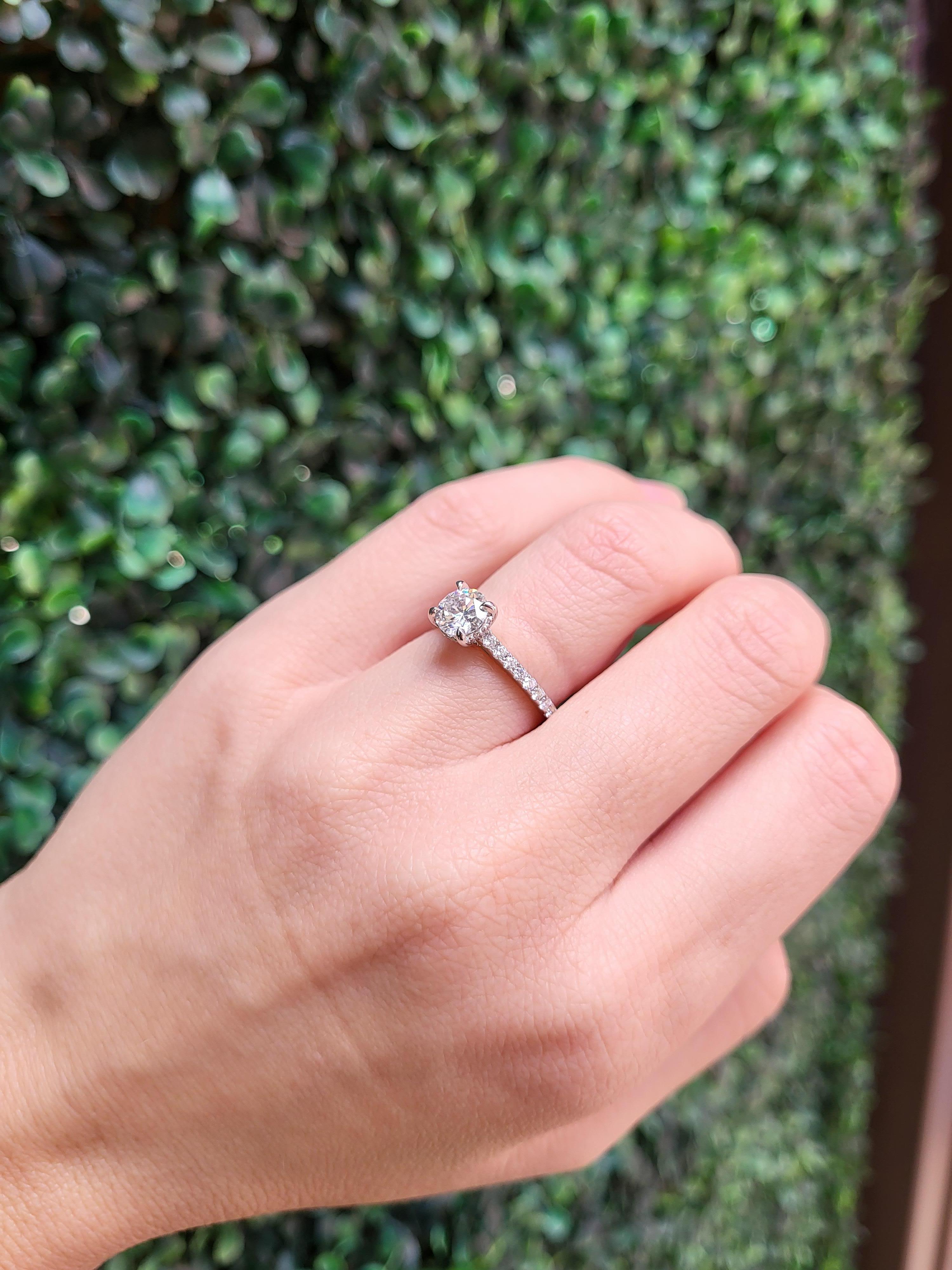 GIA-zertifizierter 0,84 Karat natürlicher runder Brillant-Diamant-Verlobungsring 6