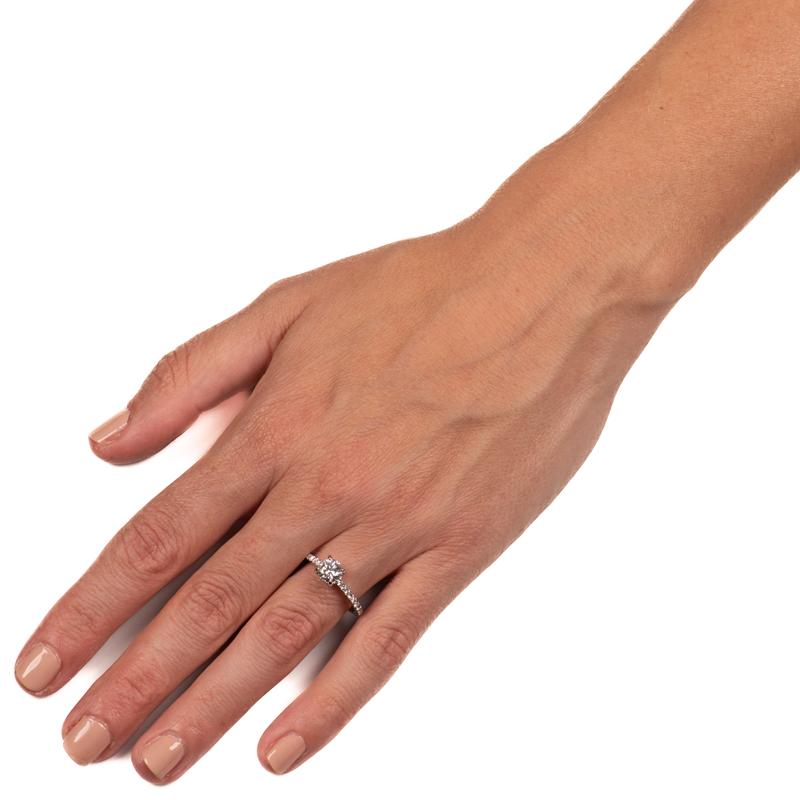 GIA-zertifizierter 0,84 Karat natürlicher runder Brillant-Diamant-Verlobungsring im Zustand „Neu“ in Houston, TX
