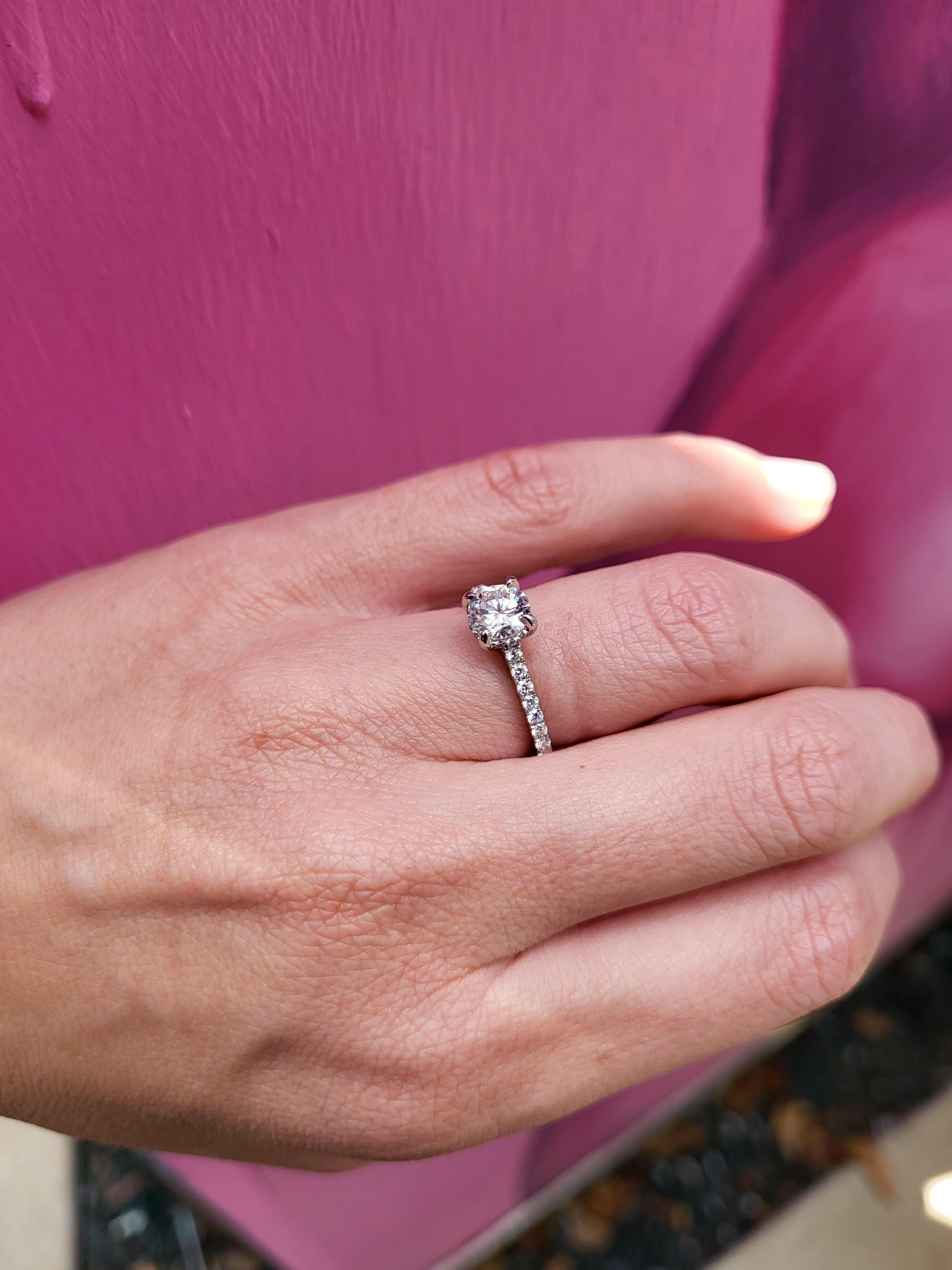 GIA-zertifizierter 0,84 Karat natürlicher runder Brillant-Diamant-Verlobungsring 2