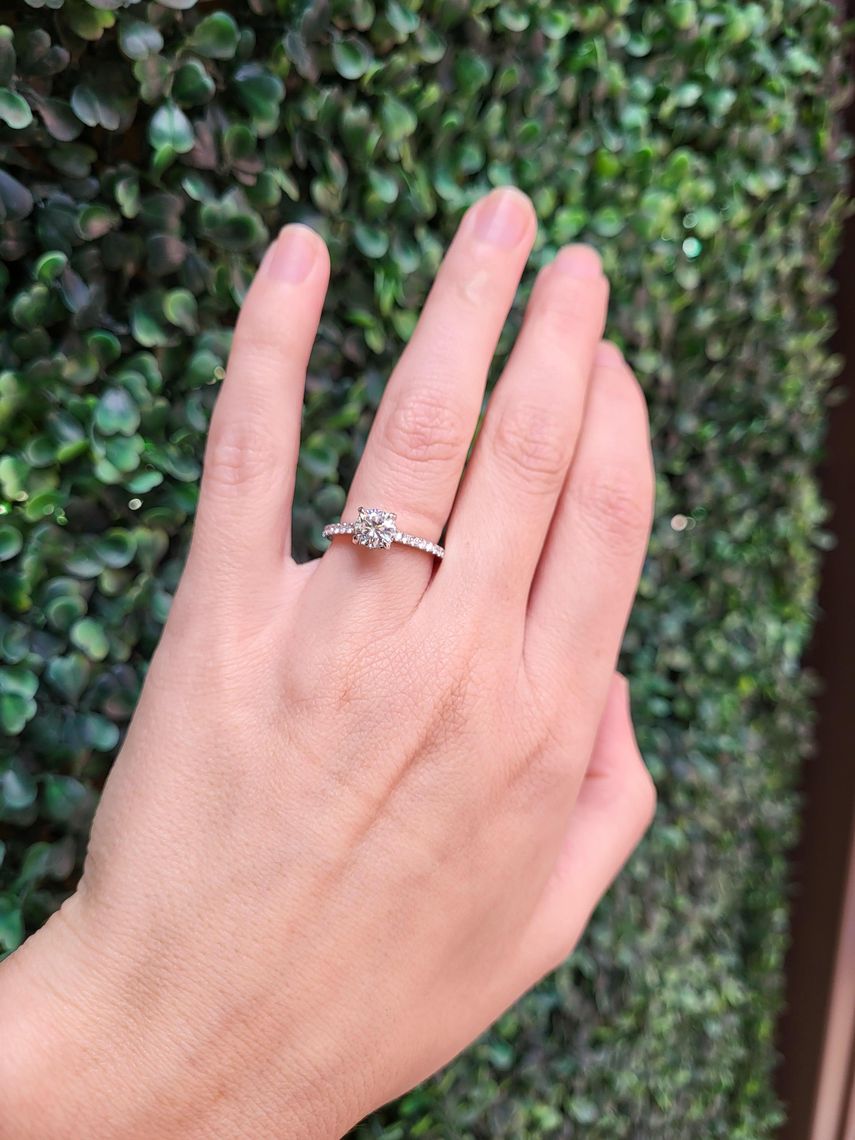 GIA-zertifizierter 0,84 Karat natürlicher runder Brillant-Diamant-Verlobungsring 3