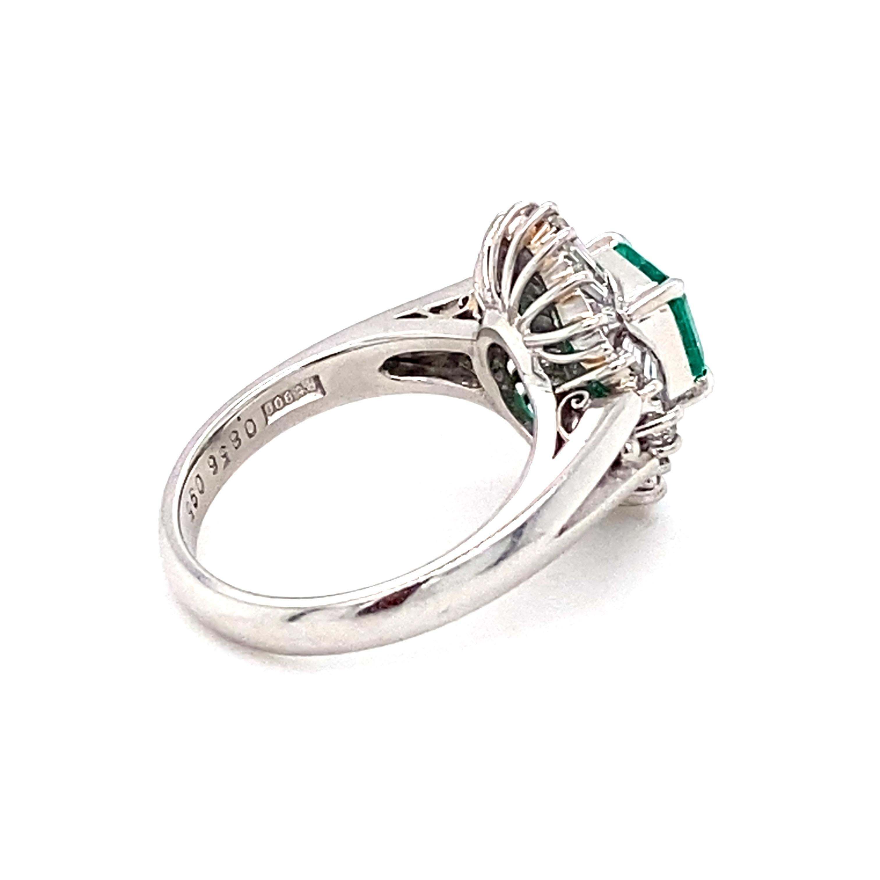 GIA Certified 0.85 Carat Octagon Cut Columbian Emerald Diamond Ring For Sale 3