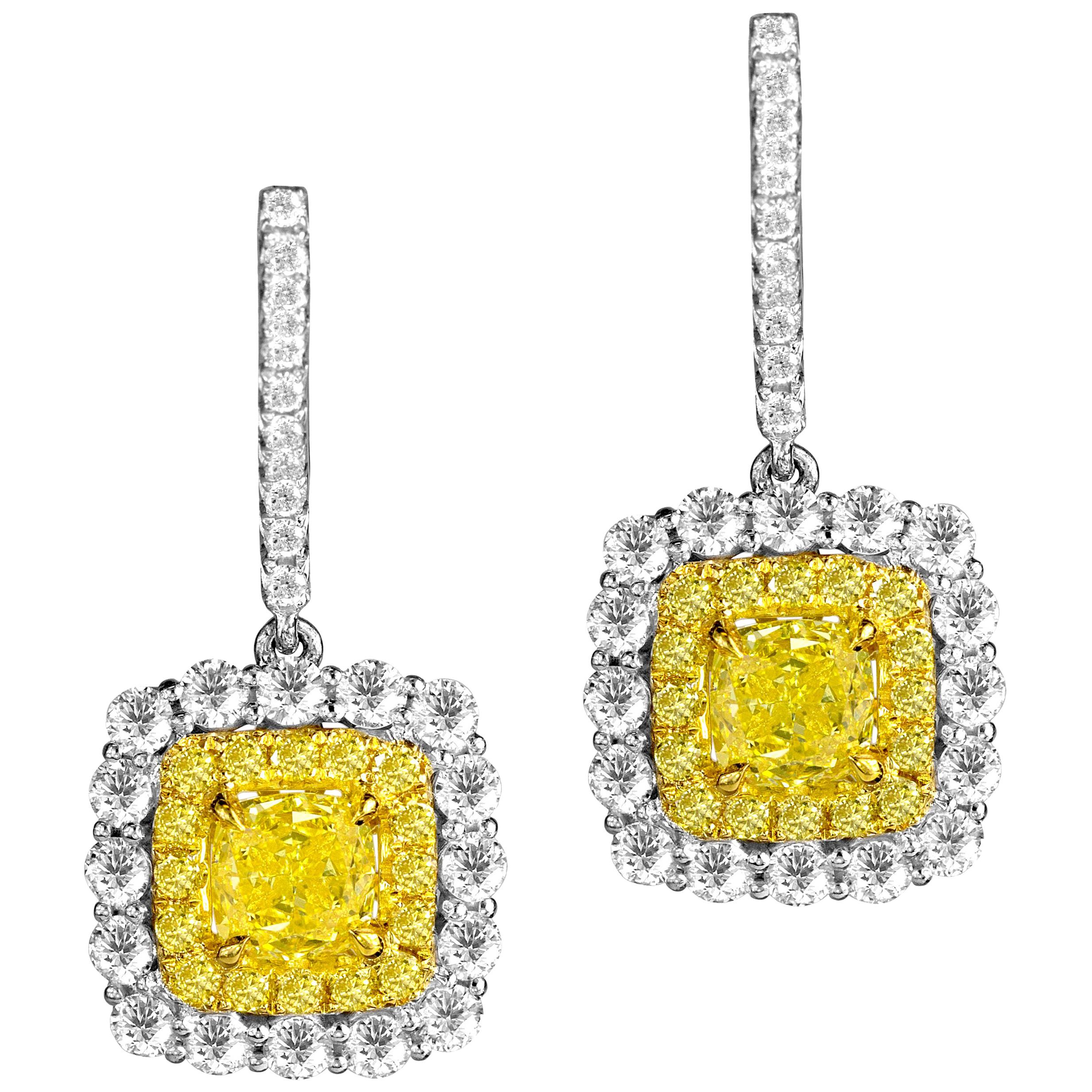 GIA Certified 0.86/0.79 Carat Centers Earrings with 3.32 Ct Total Weight ref391 For Sale