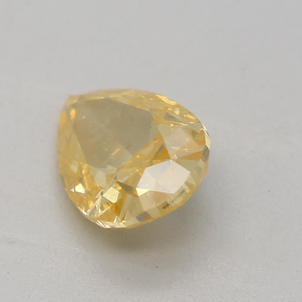 Taille poire Diamant jaune orangé intense de 0,89 carat de pureté I1 certifié par le GIA en vente