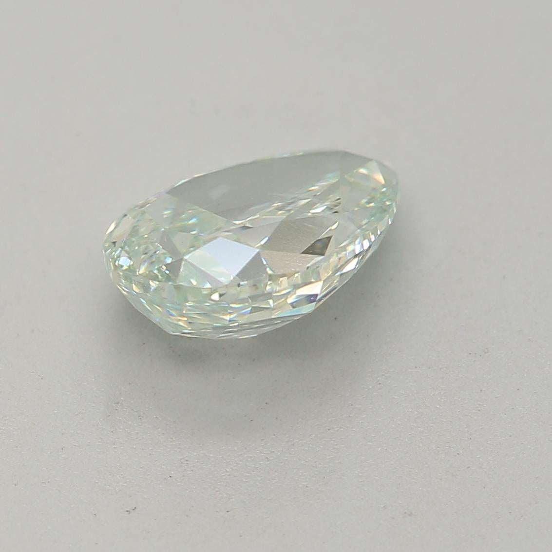 GIA Certified 0.89 Carat Fancy Light Green SI2 Clarity Diamond In New Condition For Sale In บางรัก, TH