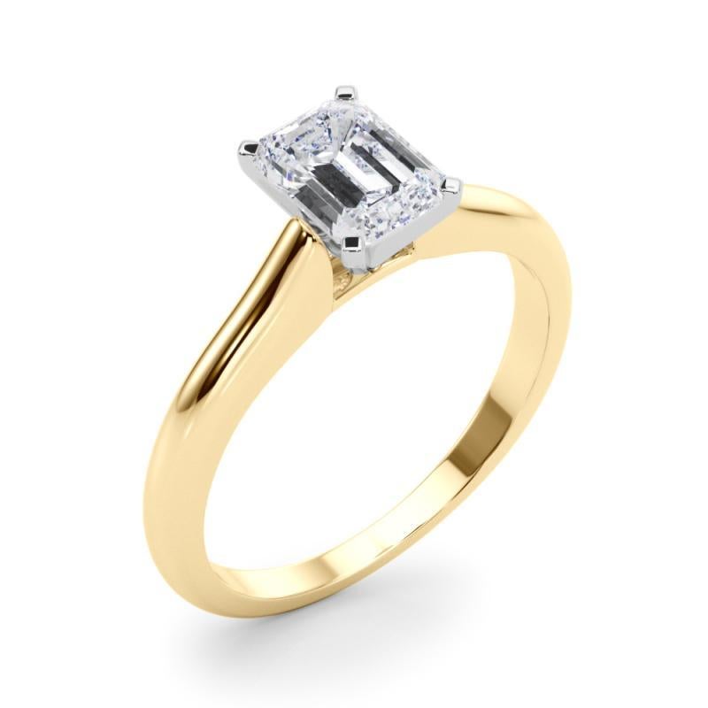 Donna GIA Certified 0,8ct Emerald Slim Band Classic Solitaire Diamond Ring in vendita