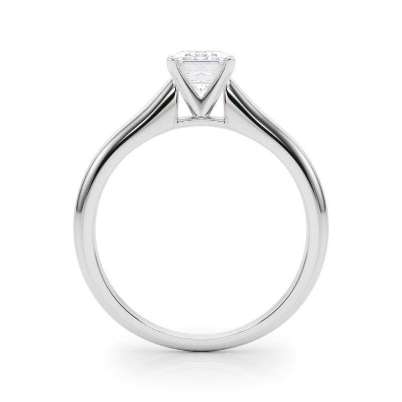 Anillo de diamantes solitario clásico con banda delgada radiante de 0.8 ct certificado por GIA en Nuevo estado para la venta en New York, NY
