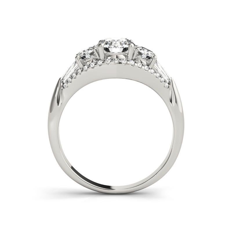 Taglio rotondo GIA Certified 0.8ct Anello di diamanti rotondi a 3 pietre baguette a tripla fila in vendita