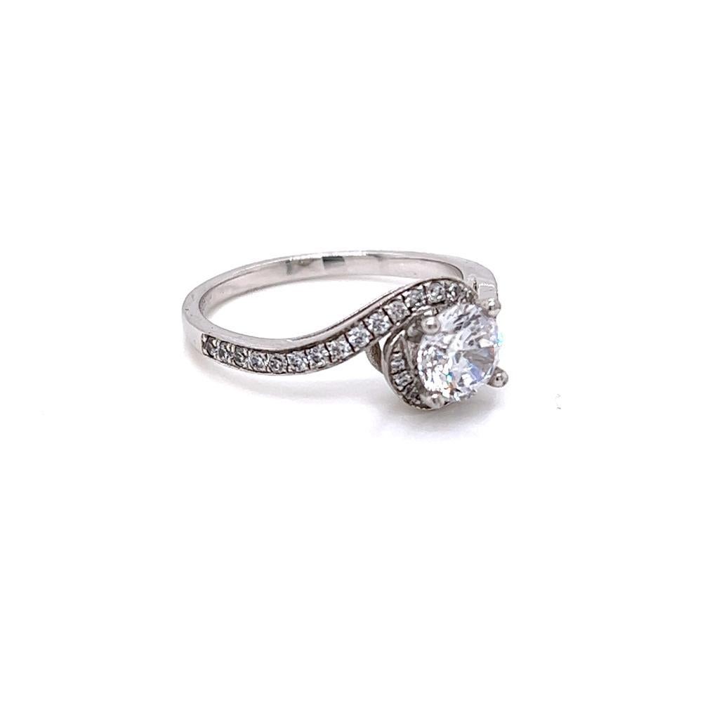 En vente :  Bague en platine avec anneau torsadé et diamant de 0,9 carat certifié par le GIA 5