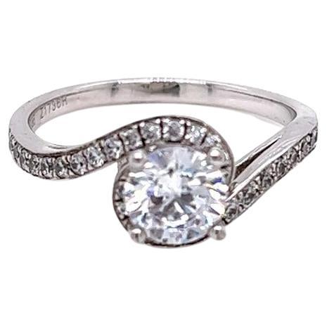 En vente :  Bague en platine avec anneau torsadé et diamant de 0,9 carat certifié par le GIA