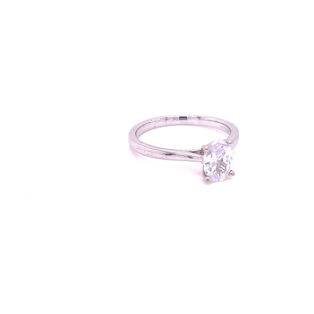 For Sale:  GIA Certified 0.9 Carat Oval Diamond Solitaire Ring in Platinum 5