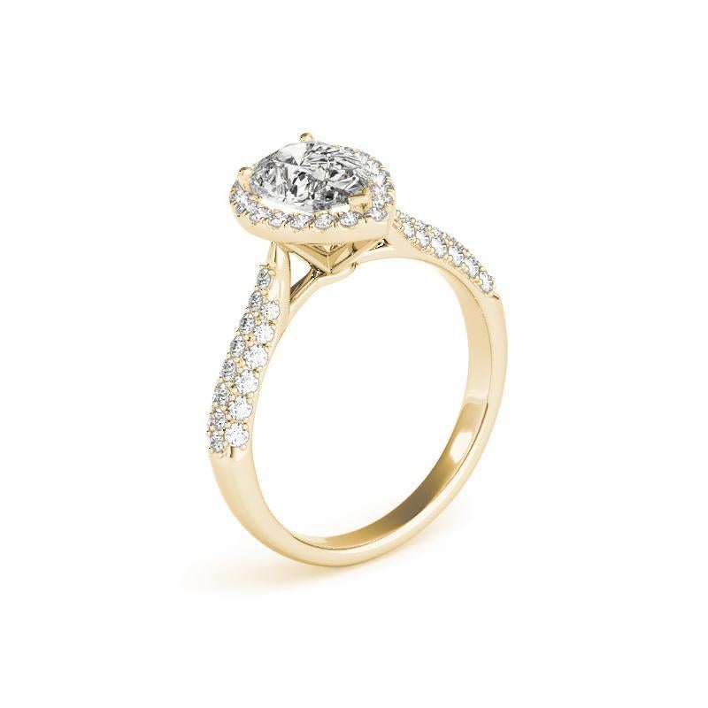 GIA Certified 0.9 Carat Pear Halo Multi-Row 18K Yellow Gold Diamond Ring Pour femmes en vente