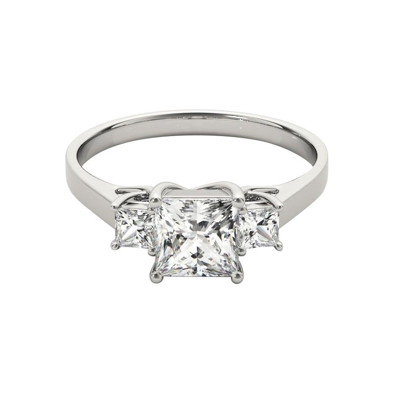 GIA-zertifizierter 0,9-Karat-Diamantring im Prinzessinnenschliff mit drei Steinen aus 18 Karat Weißgold