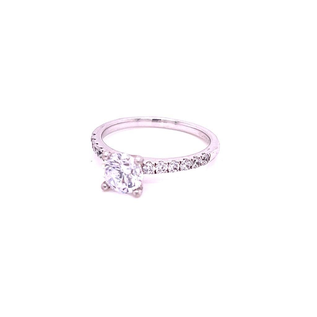 For Sale:  GIA Certified 0.9 Carat Round Brilliant Diamond Ring in Platinum 3