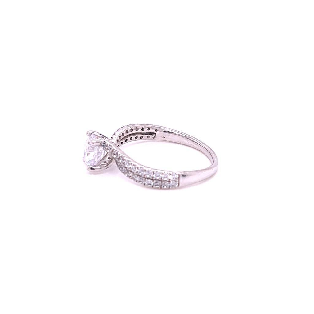 For Sale:  GIA Certified 0.9 Carat Round Brilliant Diamond Ring in Platinum 5