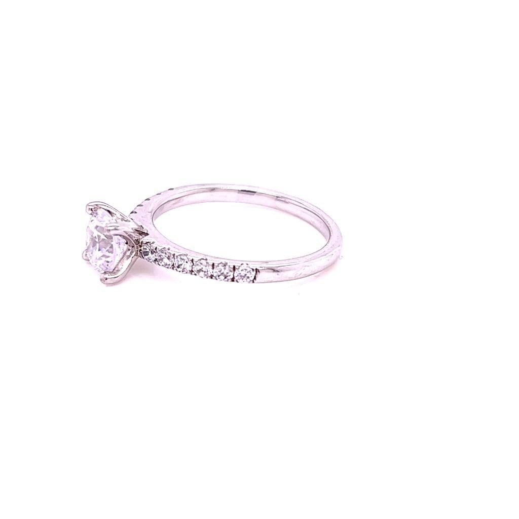 For Sale:  GIA Certified 0.9 Carat Round Brilliant Diamond Ring in Platinum 6
