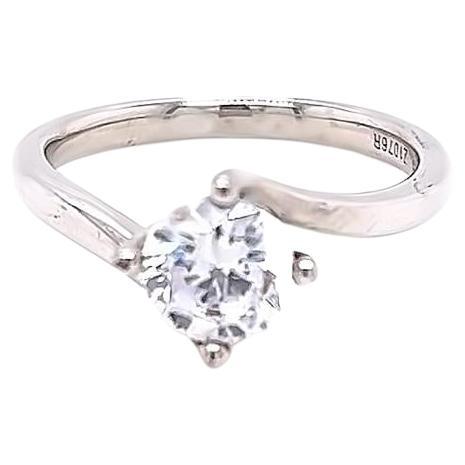 For Sale:  GIA Certified 0.9 Carat Round Brilliant Diamond Solitaire Ring in Platinum