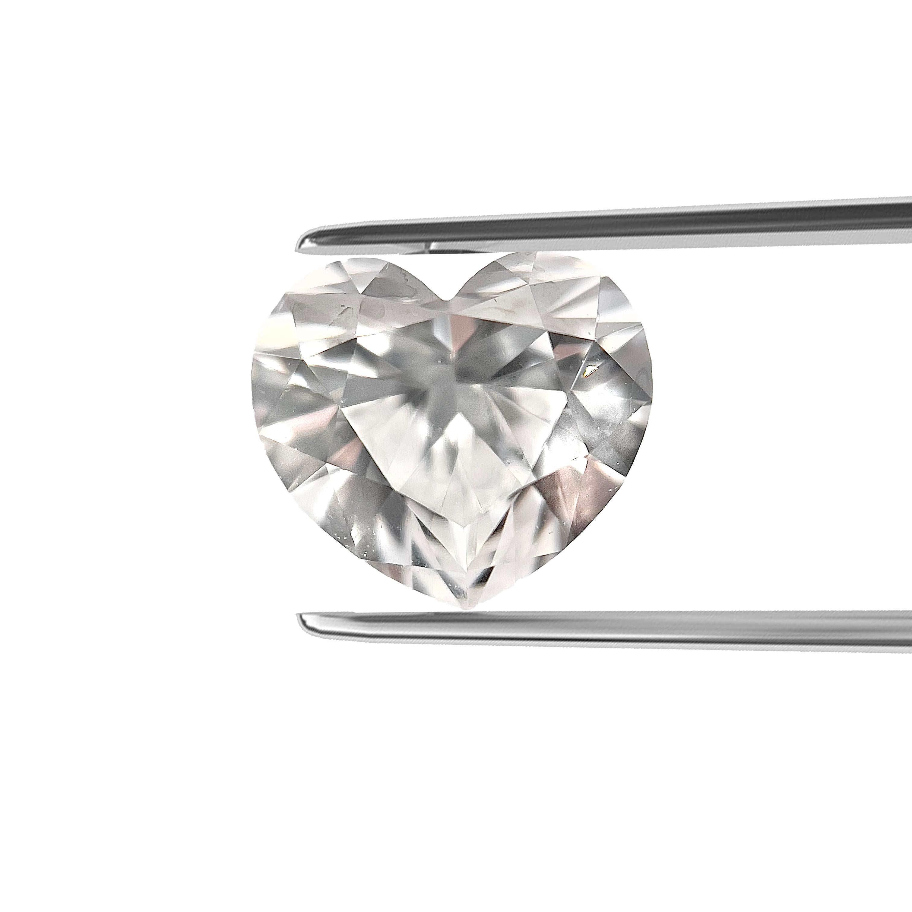 ITEM DESCRIPTION

ID #:	NYC56557
Stone Shape: HEART BRILLIANT
Diamond Weight: 0.90ct
Clarity: VS2
Color: H
Cut:	Excellent
Measurements: 5.74 x 6.47 x 3.91 mm
Depth%: 60.4%
Table%: 55%
Symmetry: Very Good
Polish: Good
Fluorescence: None
Certifying