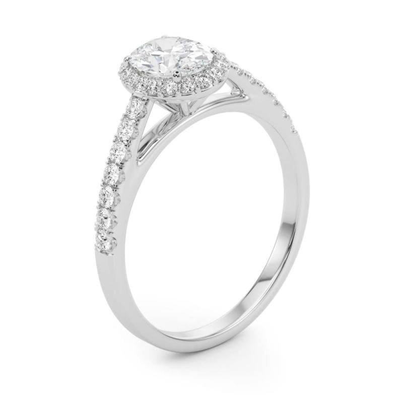 Donna GIA Certified 0,90 Carat Oval Halo Pave Cathedral 18K White Diamond Ring in vendita
