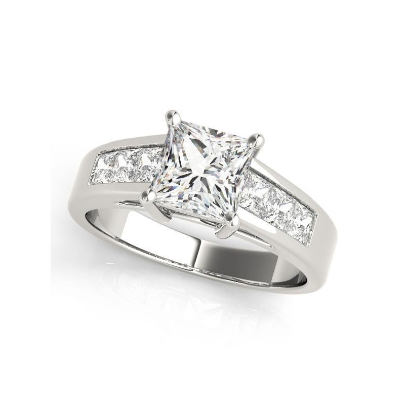 Taglio princess GIA Certified 0,90 Carat Princess Multi-Stone Cathedral Diamond Ring in vendita