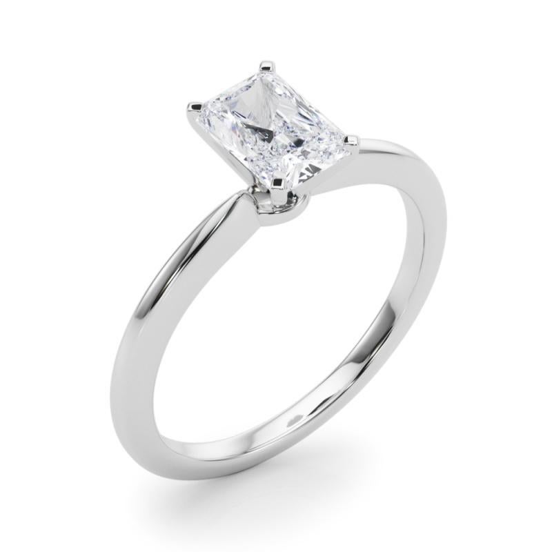 Bague solitaire en platine avec diamant radiant de 0,90 carat certifiée GIA Pour femmes en vente