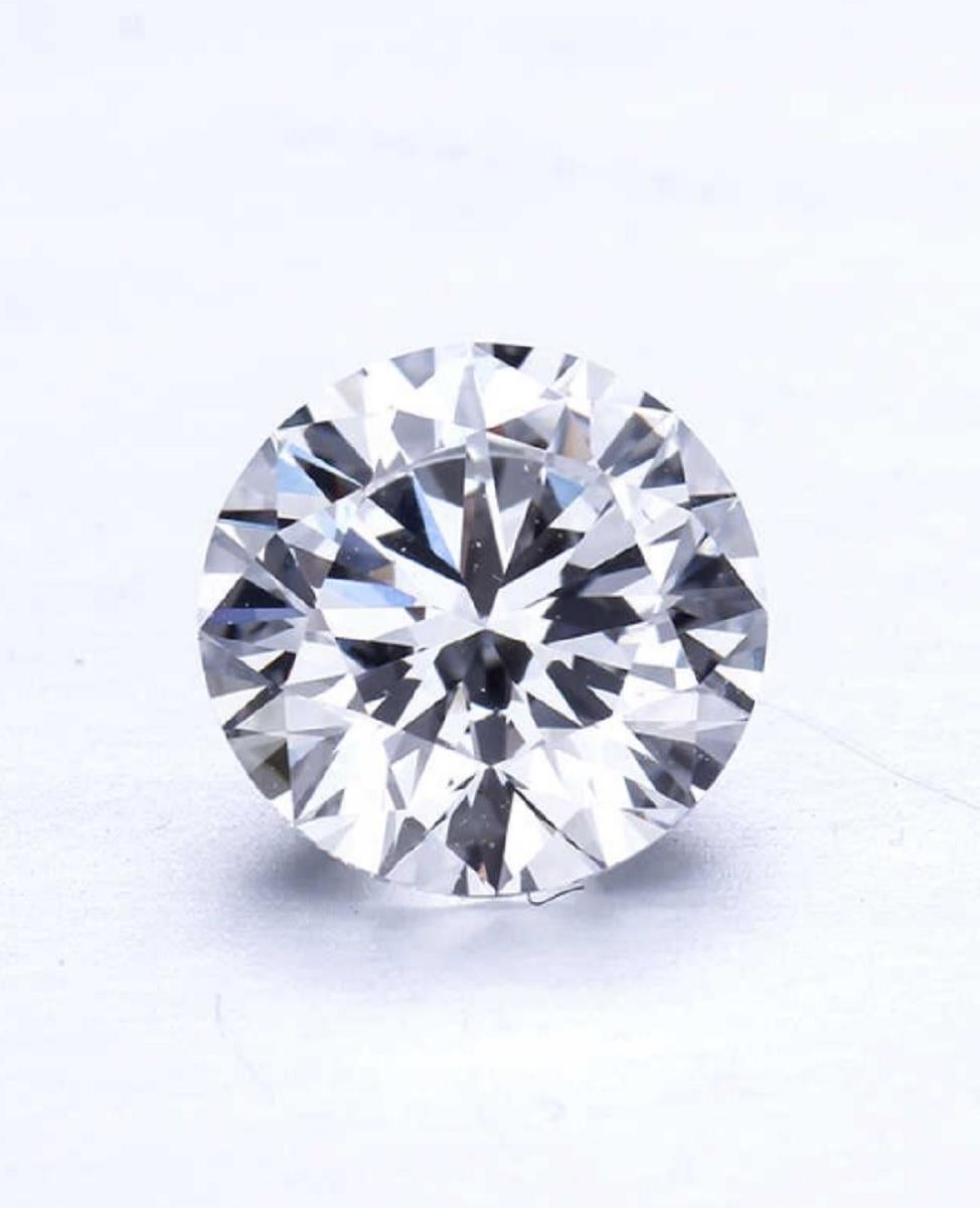 Moderne Bague en or 18 carats, certifiée GIA, de 0,90 carat, taille ronde, F VS1, triple excellent diamant en vente