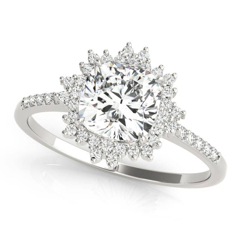 Taille coussin Certifié GIA 0.91 Carat Cushion Flower Cluster  Bague en diamant en vente