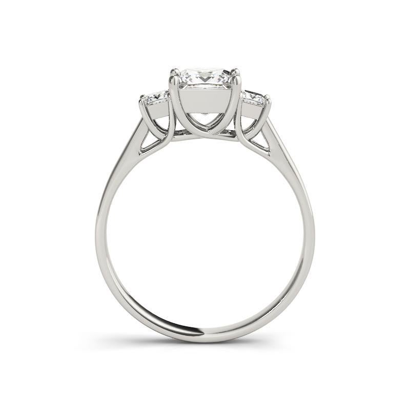 GIA-zertifiziert 0,91 Karat Princess-Schliff Drei-Stein  Diamantring im Zustand „Neu“ im Angebot in New York, NY