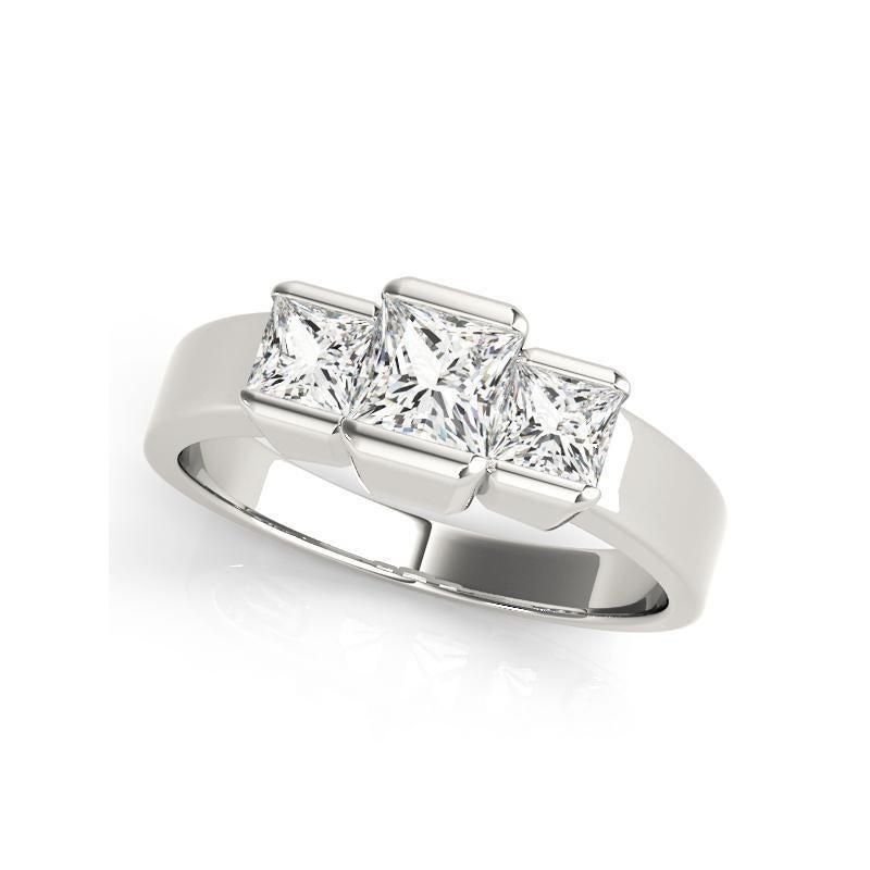 GIA-zertifizierter 0.91-Karat-Diamantring im Prinzessinnenschliff mit drei Steinen und Spannung (Carréschliff) im Angebot