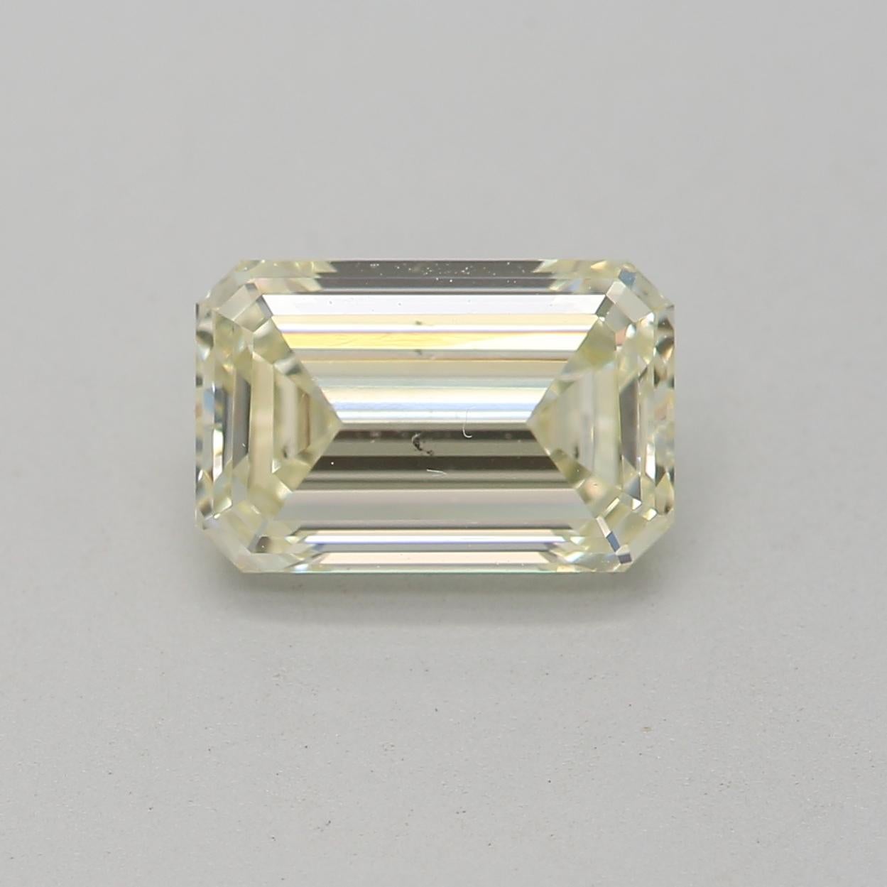Certificato: GIA 
Numero del rapporto: 5211890732
Forma e taglio: Smeraldo
Peso in carati: 0.91 carati
Misure: 6.85 x 4.47 x 2.94 mm
Grado di colore: S - T Colore 

CARATTERISTICHE DEL DIAMANTE:

Questo diamante con grado di colore S-T rientra nella