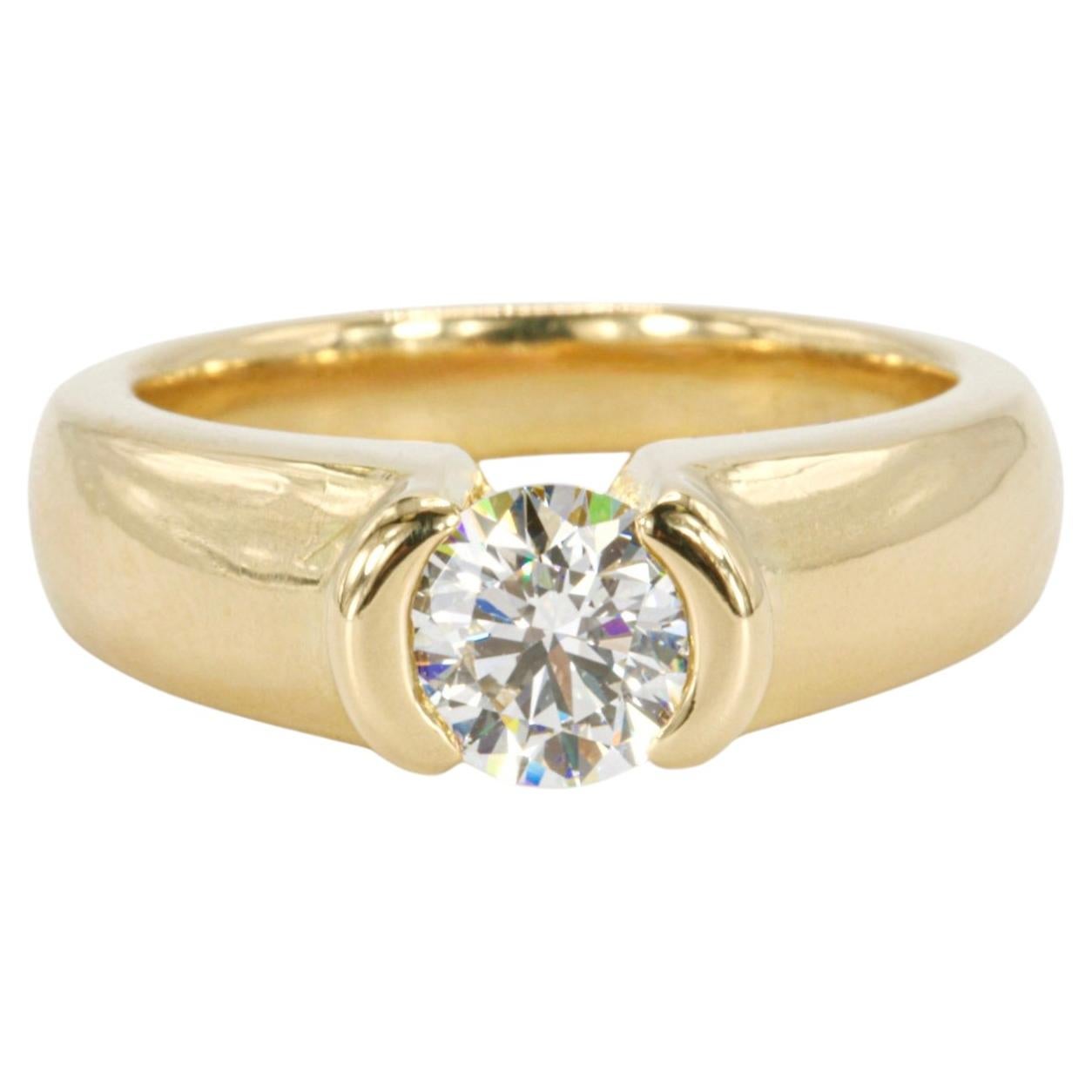 Bague solitaire en or jaune 18 carats sertie d'un diamant rond brillant de 0,91 carat certifié par le GIA
