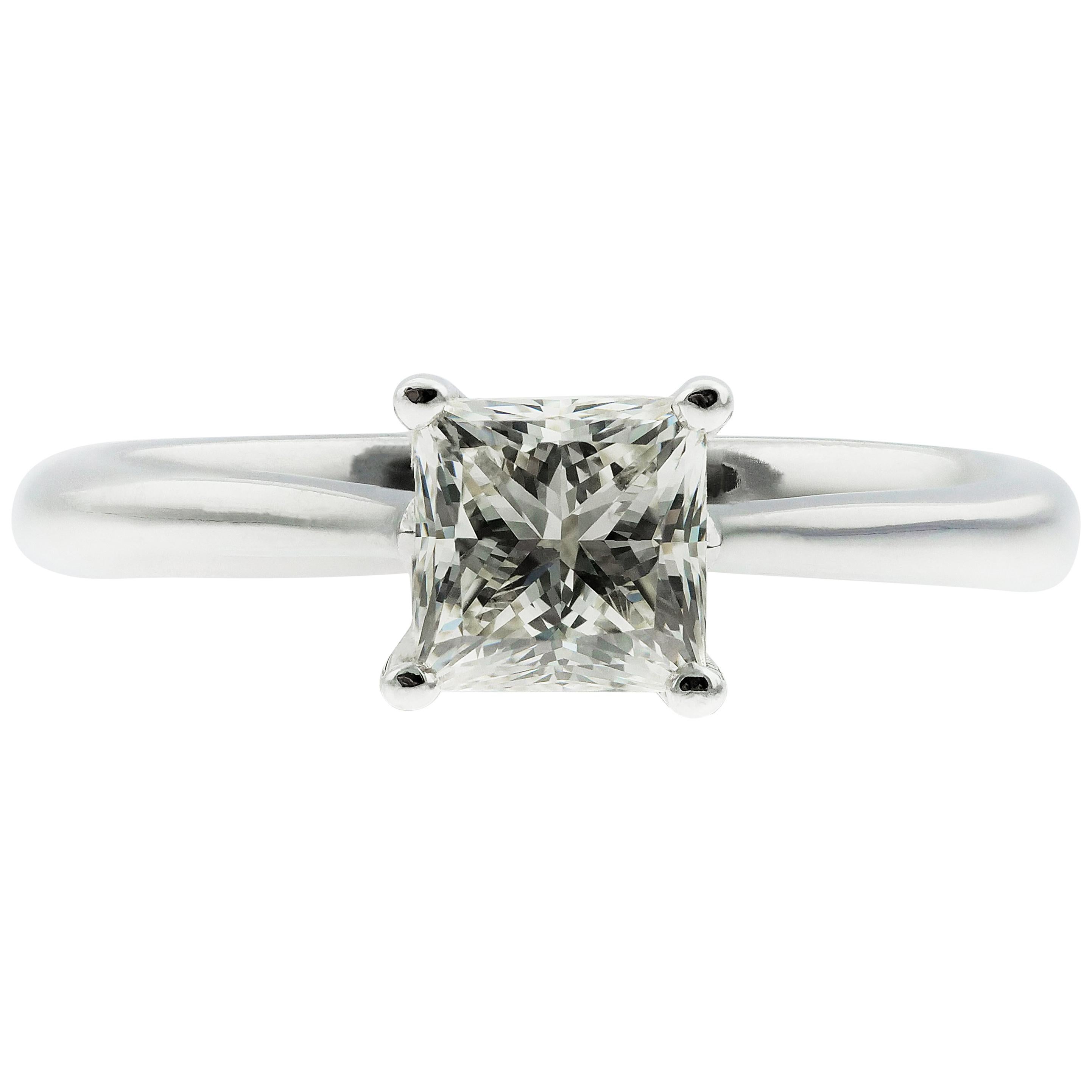 Anello Single Stone/Solitaire con diamante taglio principessa certificato GIA da 0,92 carati J VS1