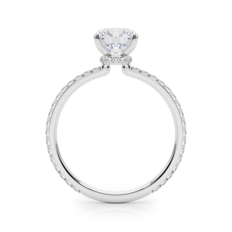 GIA Certified 0,93 Carat Round Halo Hidden Pave Band Diamond Ring In condizioni Nuovo in vendita a New York, NY