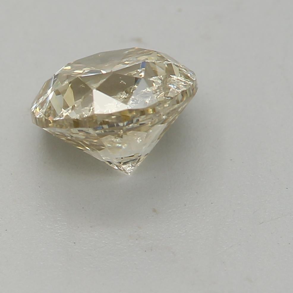 GIA Certified 0.93 Carat U - V Colour I3 Clarity Diamond In New Condition For Sale In บางรัก, TH