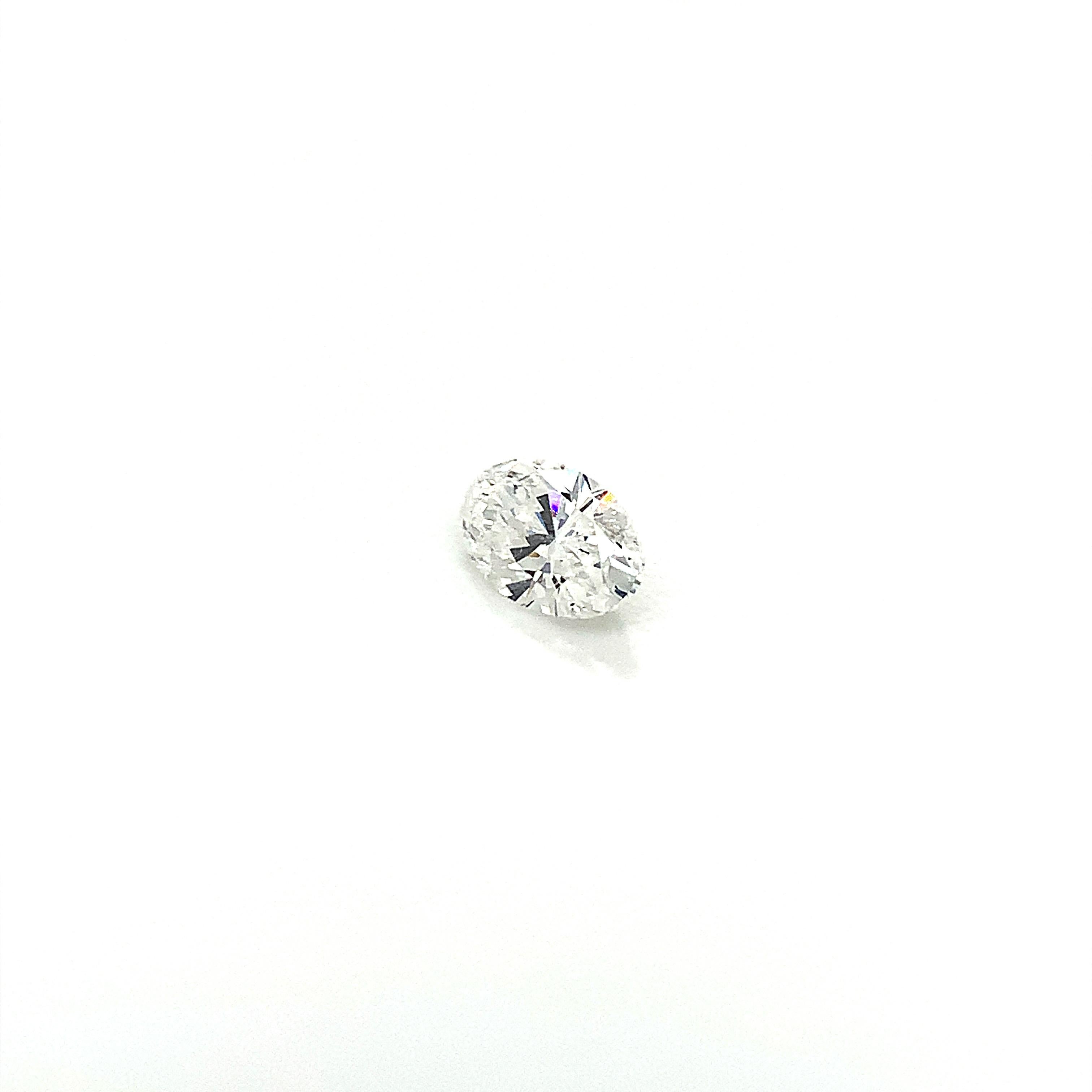 Oval Cut GIA Certified 0.95 Carat Oval Diamond For Sale