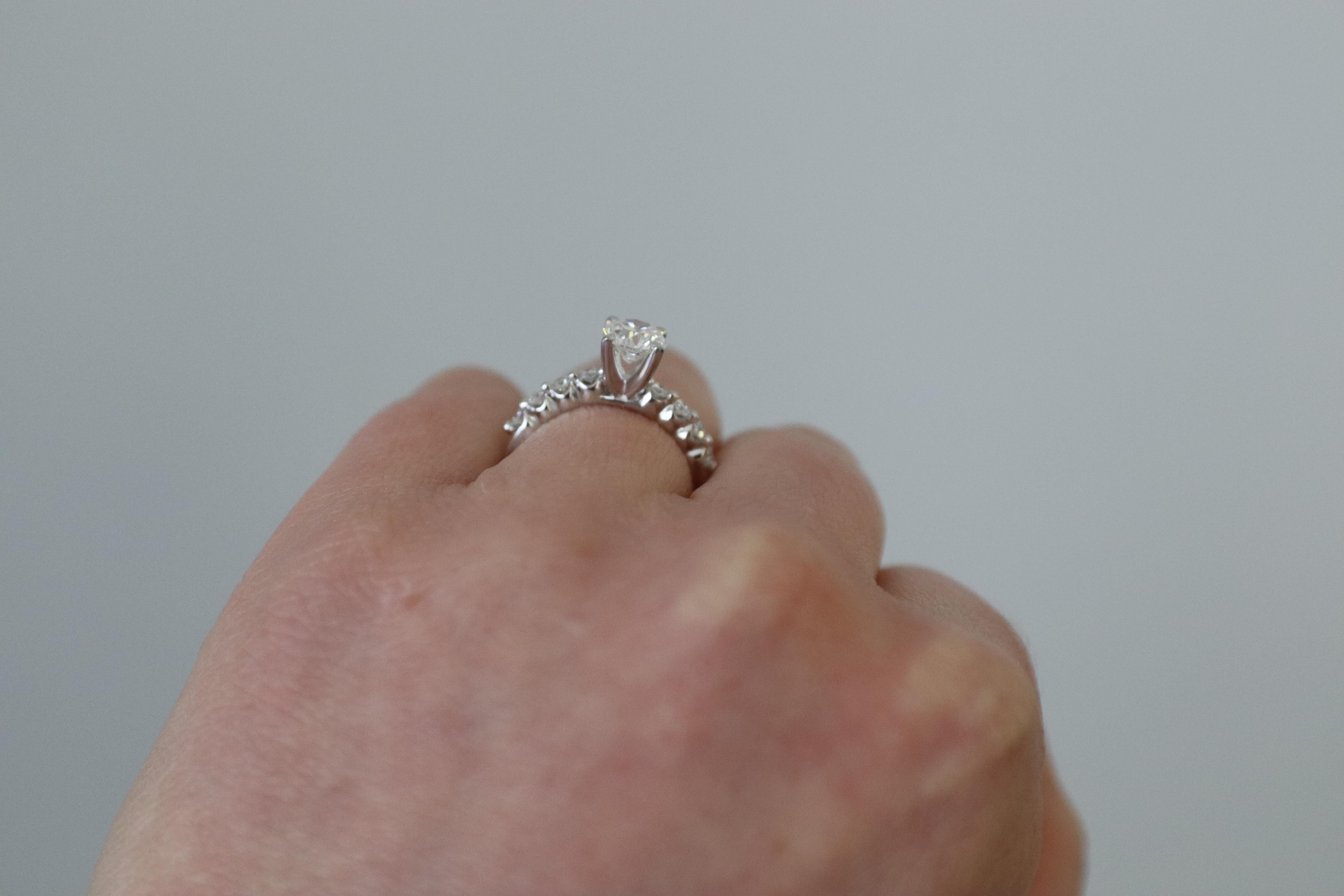 Women's GIA Certified 0.97 Carat F I1 14 Karat White Gold Diamond Engagement Ring