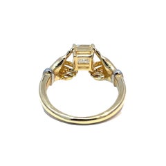 GIA-Certified 0.97CTW Diamond Ring with 18k Yellow Gold Hand Holding Design