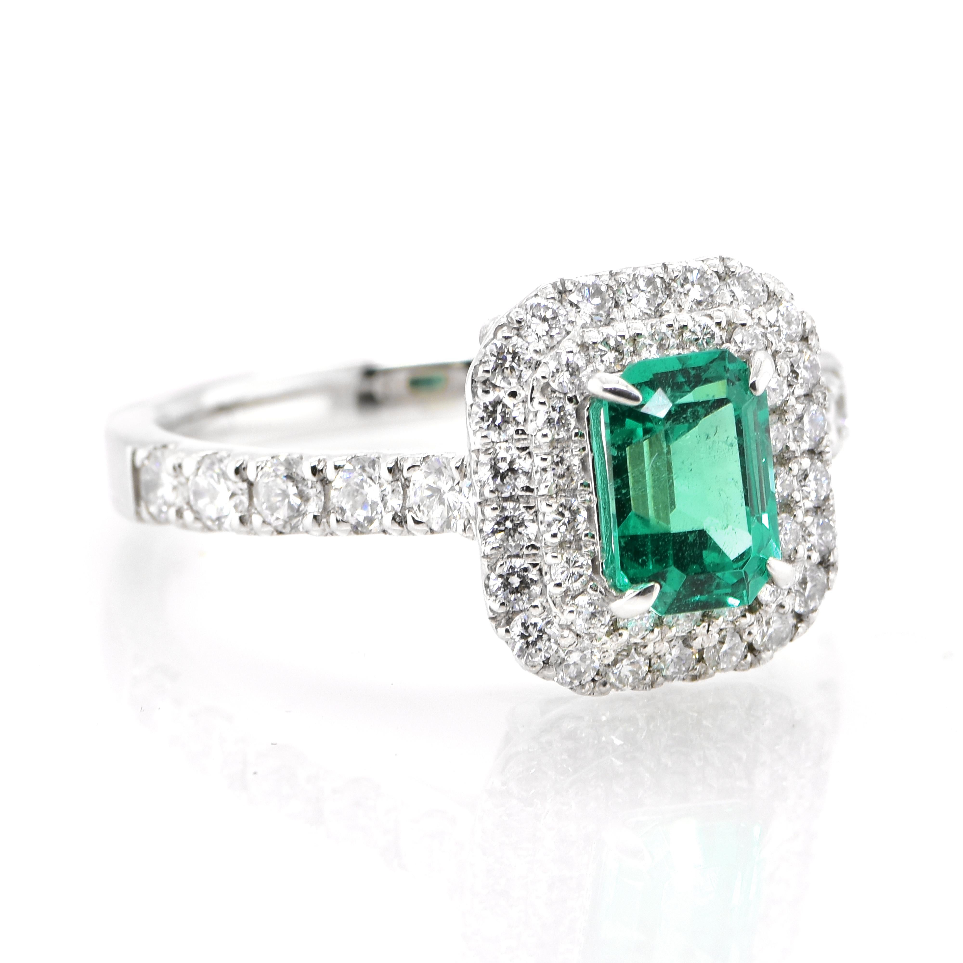 Modern GIA Certified 0.98 Carat, Untreated (No Oil), Colombian Emerald and Diamond Ring For Sale