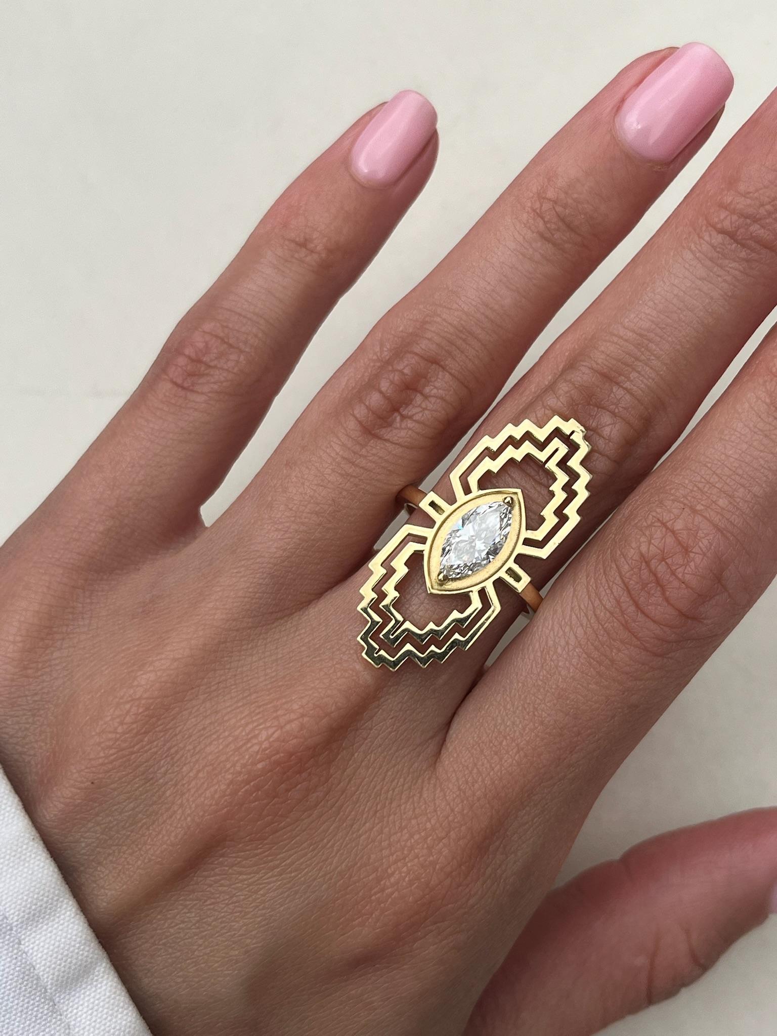 in vendita:  Anello Cocktail con Diamante Antico Taglio Marquise da 1 Carato Certificato GIA 5