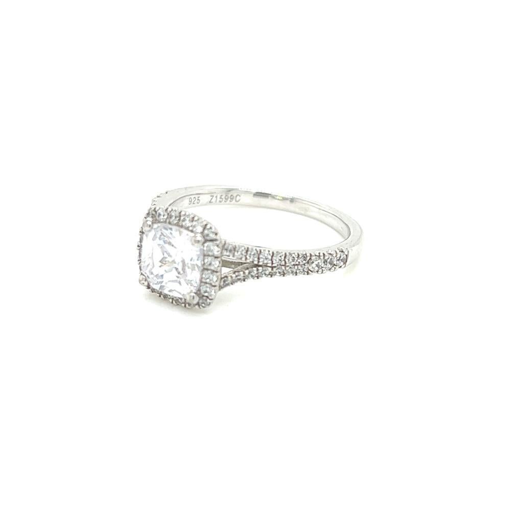 For Sale:  GIA Certified 1 Carat Cushion cut Diamond Ring in Platinum 3
