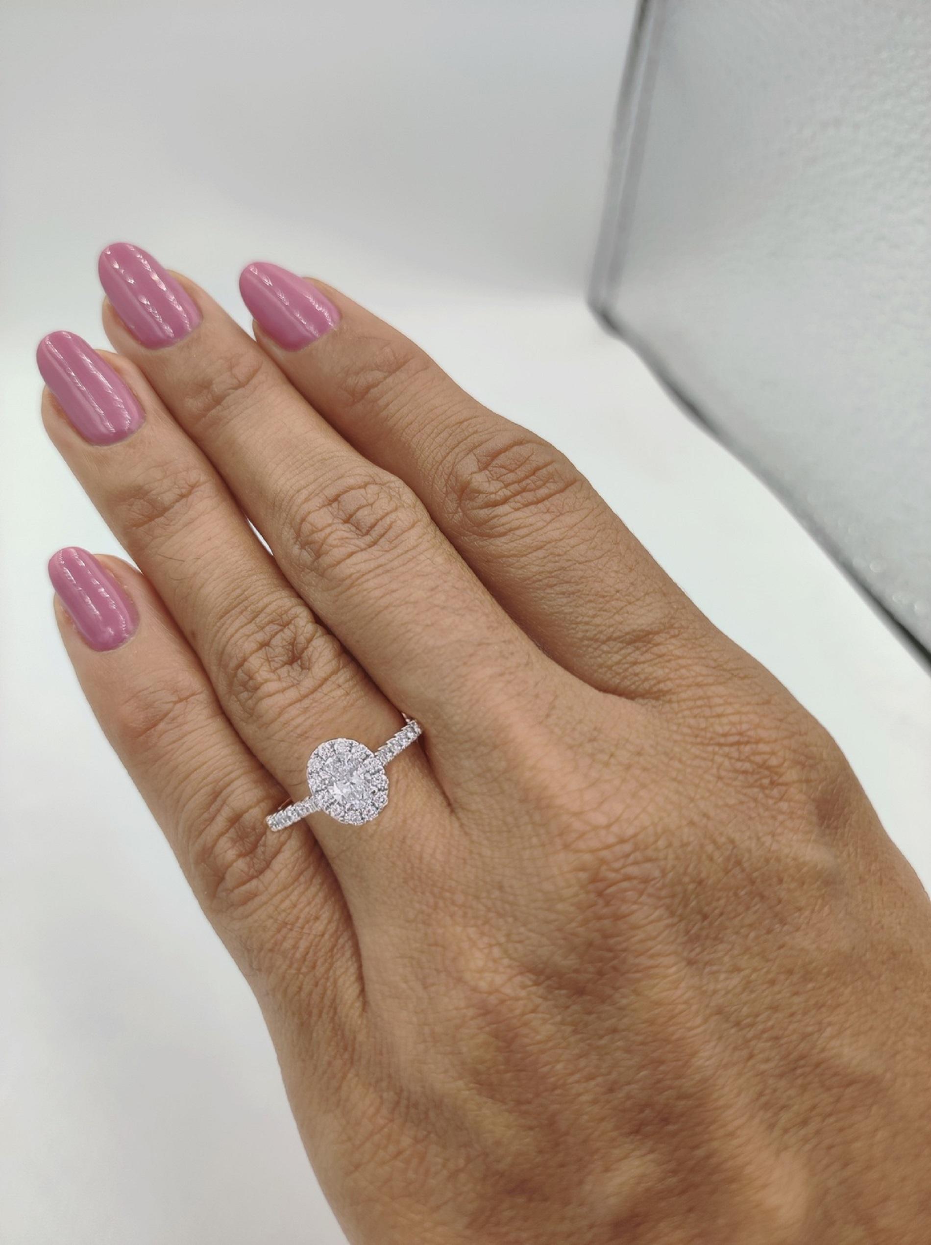 GIA-zertifizierter 1 Karat ovaler Diamant-Verlobungsring (Moderne) im Angebot