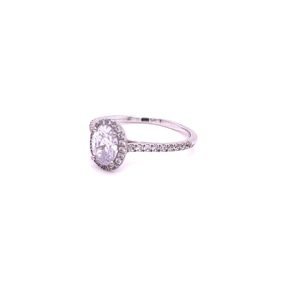 For Sale:  GIA Certified 1 Carat Oval Diamond Ring in Platinum 3